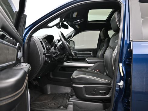Used 2023 RAM 2500 Laramie w/ Night Edition AWD/4WD image 9