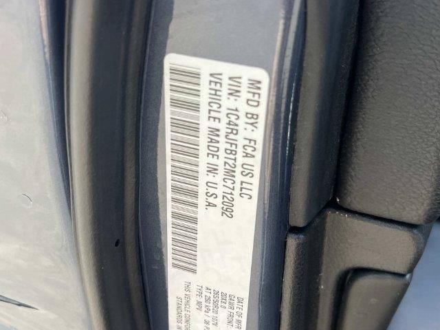 Used 2021 Jeep Grand Cherokee Limited w/ Sun & Sound Group AWD/4WD image 18