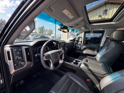 Used 2019 GMC Sierra 2500 Denali AWD/4WD image 12