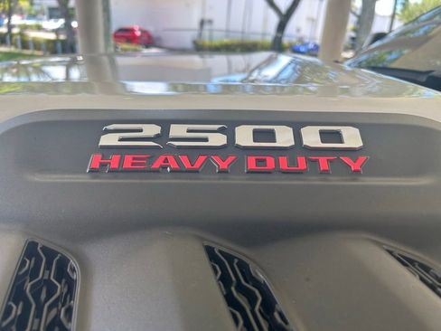 Used 2025 RAM 2500 Laramie AWD/4WD image 14