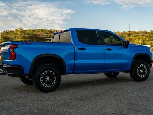 Used 2025 Chevrolet Silverado 1500 ZR2 AWD/4WD image 9