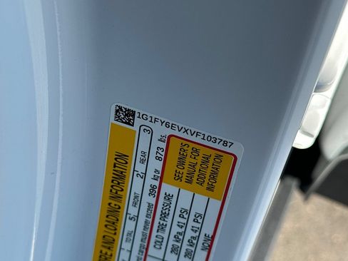 New 2027 Chevrolet Bolt LT w/ Comfort Package FWD image 27
