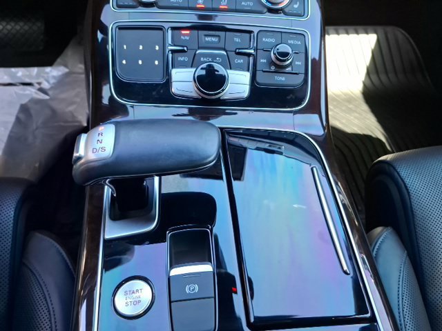 Used 2017 Audi A8 L 4.0T AWD/4WD image 27
