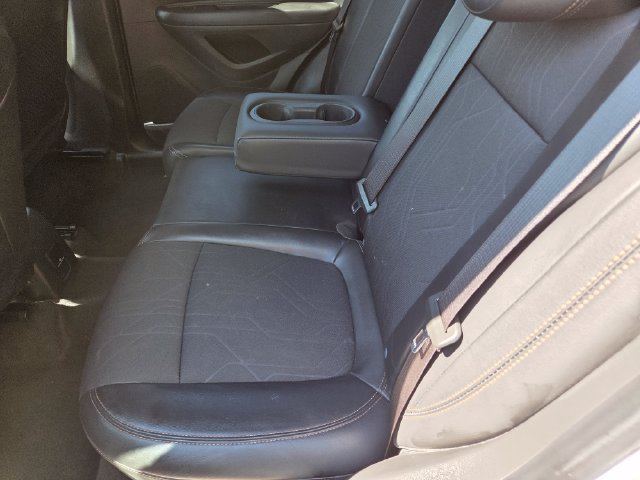 Used 2019 Chevrolet Trax LT w/ LT Convenience Package AWD/4WD image 39
