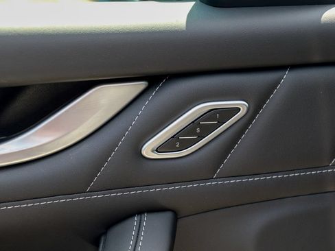 Used 2023 Maserati Levante Modena AWD/4WD image 18