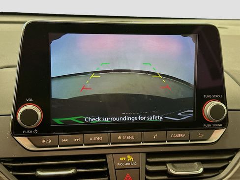 Used 2025 Nissan Altima 2.5 SV FWD image 23