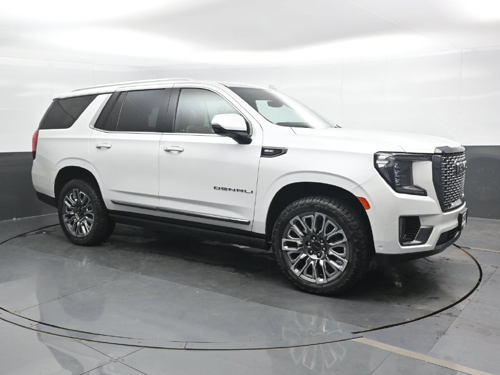 Used 2023 GMC Yukon Denali Ultimate AWD/4WD image 4