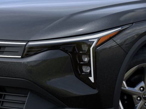 New 2026 Kia K4 LXS FWD image 10