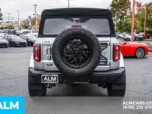 Used 2024 Ford Bronco Outer Banks image 11