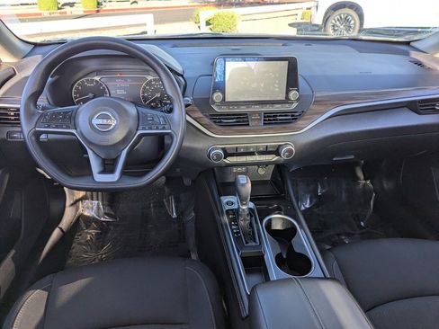 Certified 2023 Nissan Altima 2.5 SV image 16