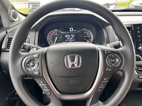 Used 2023 Honda Ridgeline Sport image 17