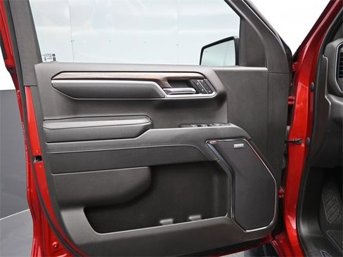 Used 2023 GMC Sierra 1500 SLT w/ SLT Premium Package image 11