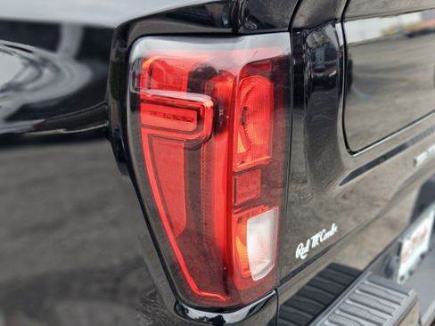 Used 2021 GMC Sierra 1500 Elevation w/ Preferred Package image 10