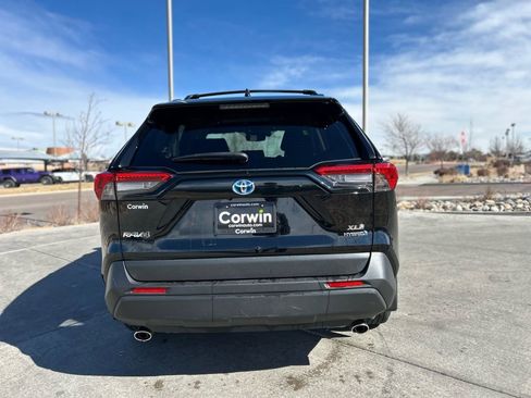 Used 2023 Toyota RAV4 XLE w/ XLE Grade Weather Package image 6