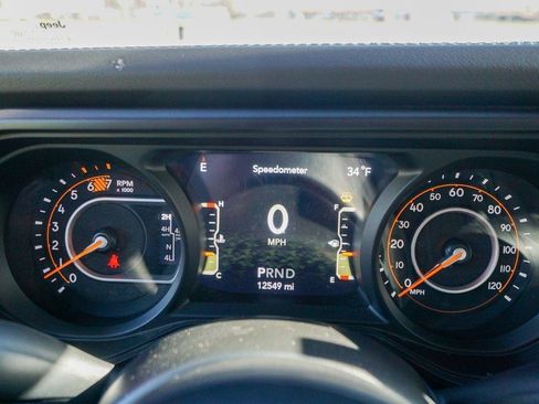 Used 2024 Jeep Wrangler Unlimited Rubicon AWD/4WD image 22