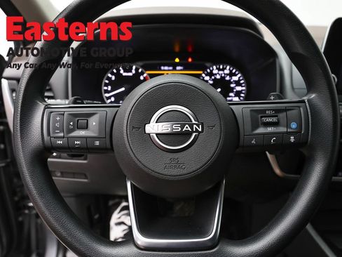 Used 2023 Nissan Rogue SV AWD/4WD image 10