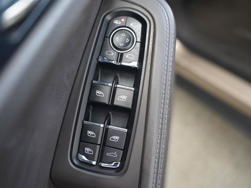 Used 2018 Porsche Macan AWD/4WD image 14