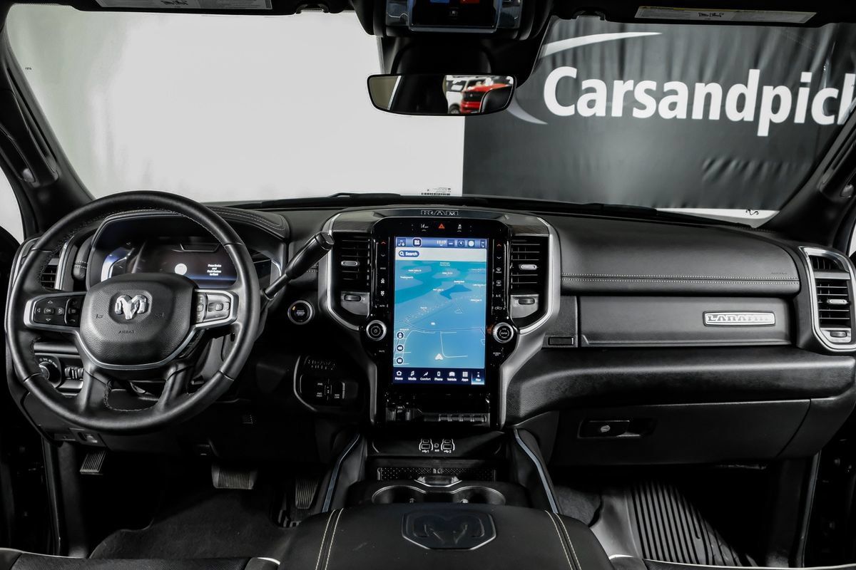 Used 2025 RAM 2500 Laramie AWD/4WD image 15