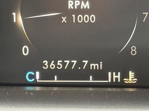 Used 2022 Lincoln Nautilus Reserve image 3