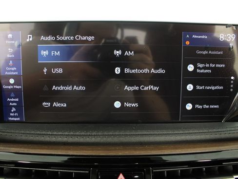 Used 2025 Acura MDX SH-AWD w/ Advance Package image 5