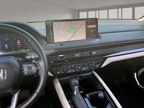 Certified 2023 Honda Accord Touring image 9