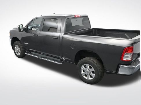Used 2024 RAM 2500 Big Horn image 27