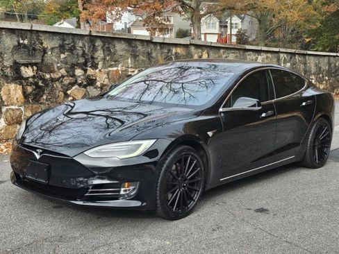 Used 2018 Tesla Model S 100D image 13