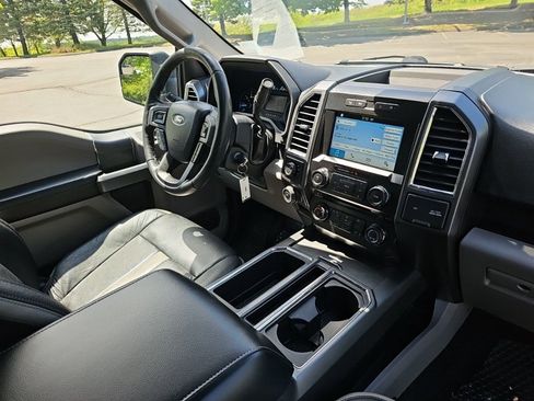 Used 2016 Ford F150 XLT w/ Equipment Group 302A Luxury AWD/4WD image 14