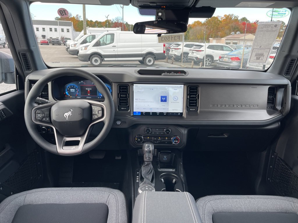 New 2025 Ford Bronco 4-Door AWD/4WD image 6