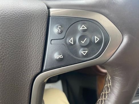 Used 2015 Chevrolet Silverado 1500 High Country image 17