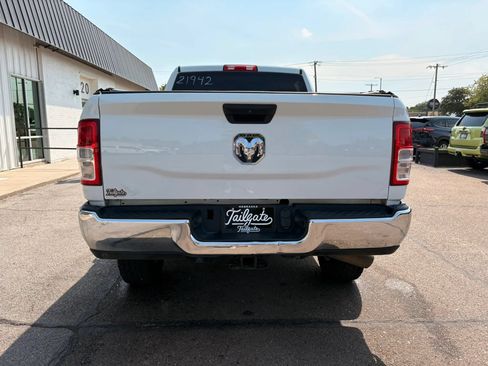 Used 2024 RAM 2500 Big Horn w/ Off Road Package AWD/4WD image 6