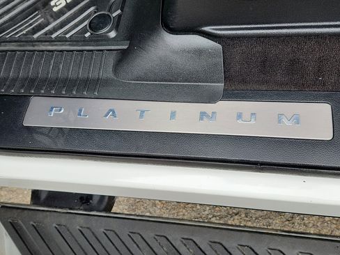 Used 2020 Ford F150 Platinum w/ Equipment Group 701A Luxury AWD/4WD image 17