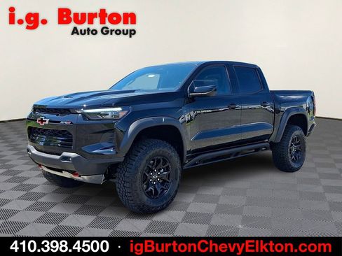 New 2026 Chevrolet Colorado ZR2 w/ Midnight Edition AWD/4WD image 2