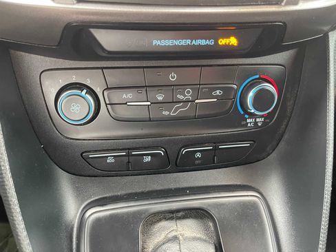 Used 2022 Ford Transit Connect XL image 23