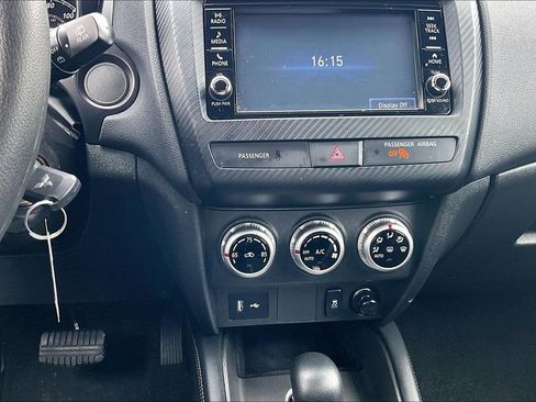 Used 2024 Mitsubishi Outlander Sport ES AWD/4WD image 30