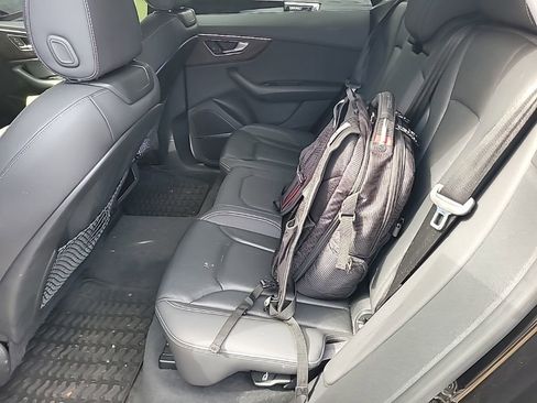 Used 2020 Audi Q8 Premium Plus w/ Premium Plus Package image 5