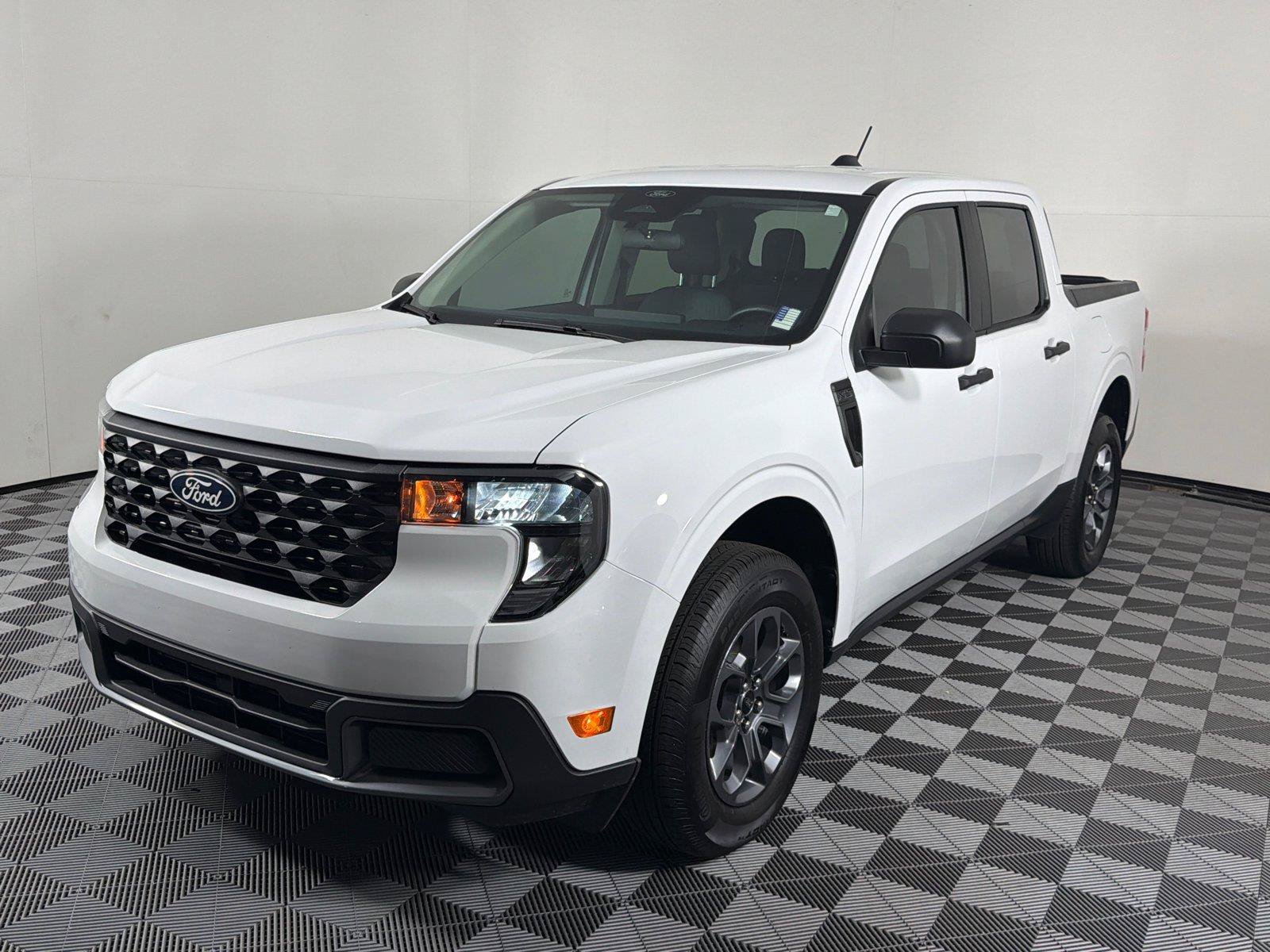 Used 2026 Ford Maverick XLT w/ 4K Tow Package AWD/4WD image 3
