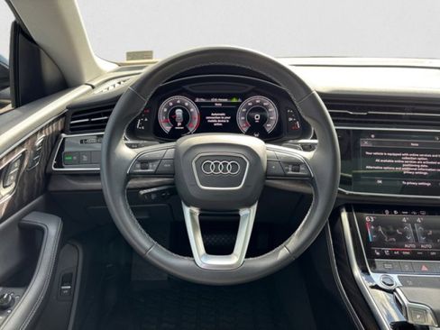 Used 2023 Audi Q8 Premium Plus image 15