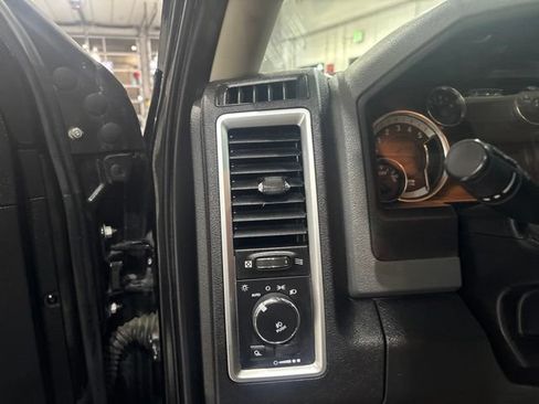 Used 2015 RAM 1500 Big Horn AWD/4WD image 17