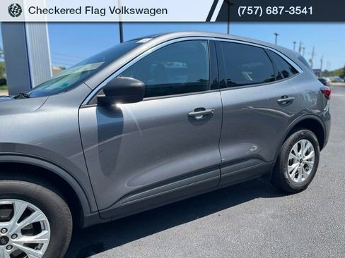 Used 2024 Ford Escape Active AWD/4WD image 3