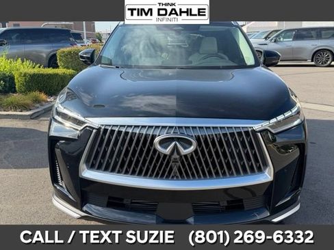 Certified 2026 INFINITI QX60 Luxe w/ Family Package AWD/4WD image 4