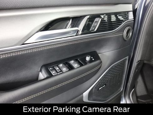 Used 2024 Jeep Wagoneer Series II AWD/4WD image 36