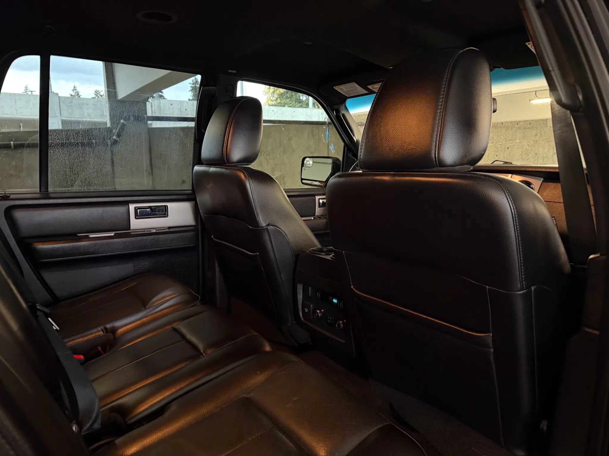 Used 2015 Ford Expedition EL XLT w/ Equipment Group 202A AWD/4WD image 27