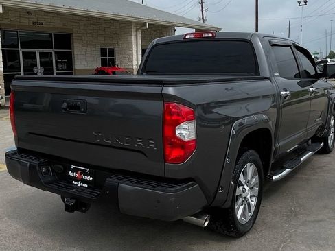 Used 2017 Toyota Tundra Limited w/ Limited Premium Package RWD image 5