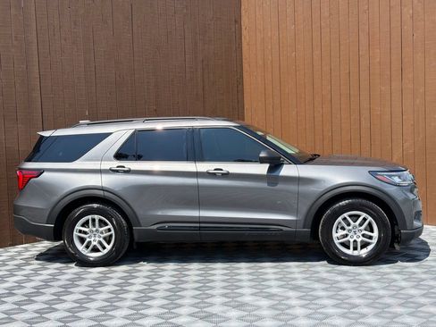 Used 2026 Ford Explorer Active w/ Active Comfort Package RWD image 15