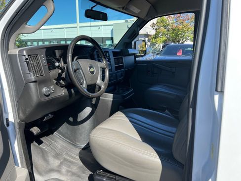 Used 2022 Chevrolet Express 2500 Extended w/ Driver Convenience Package image 30
