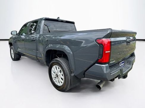 Used 2024 Toyota Tacoma SR5 AWD/4WD image 5