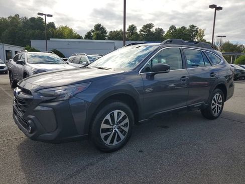 Certified 2024 Subaru Outback 2.5i image 3