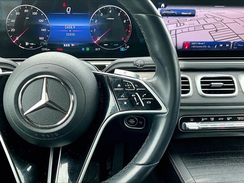 Used 2025 Mercedes-Benz GLE 450 4MATIC Coupe image 25