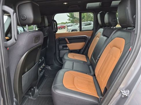 Used 2021 Land Rover Defender 110 X AWD/4WD image 35